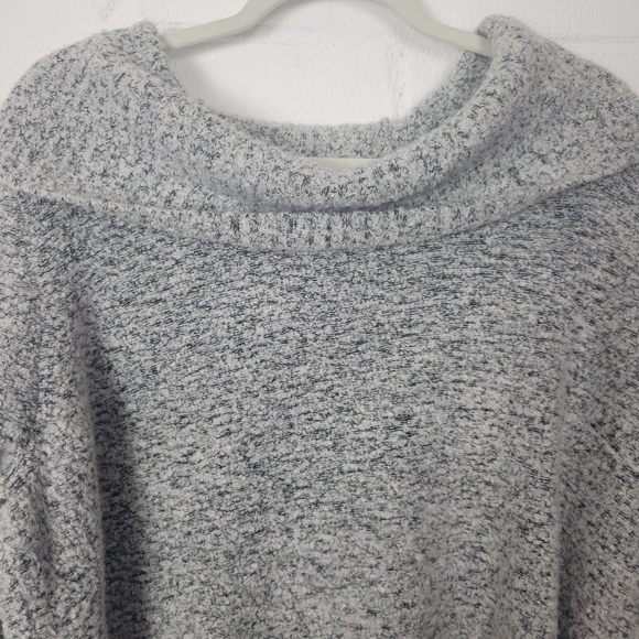Calvin Klein Grey Popcorn Textured Wool Blend Cowl Neck Sweater XL - Picture 2 of 6